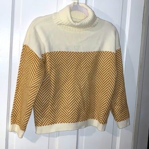 Patterned Turtleneck (S)